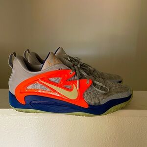 Nike KD 15 (Kevin Durant Signature Shoe)